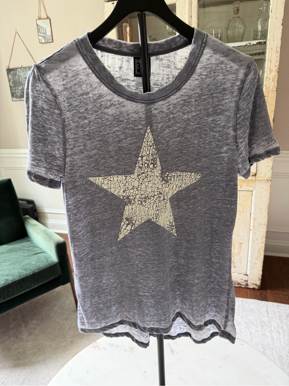 Modern Lux Burnout Star Graphic Tee Gray Distressed Print Short Sleeve, Size L
